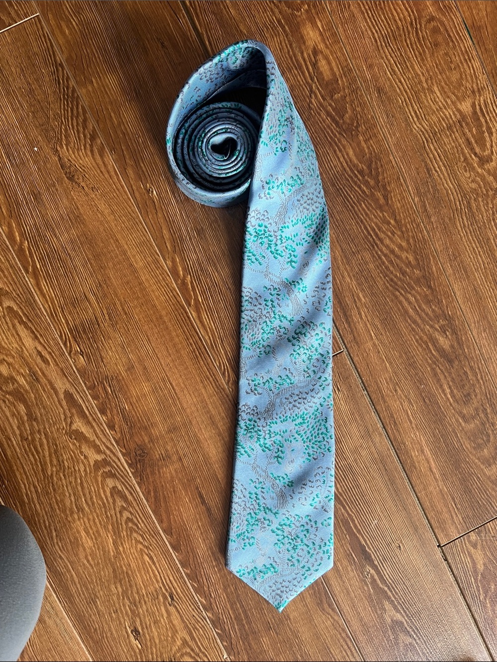 Givenchy Teal and Navy Micro-Pattern 100% Silk Tie - Picture 6 of 6